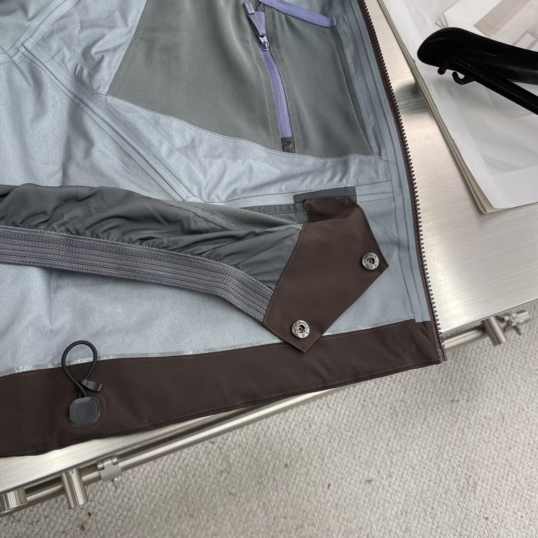 

-🐦 鸟家  RUSH系列Gore-Tex Pro 登山滑雪超轻量软壳连帽长袖户外远足防水防风透气冲