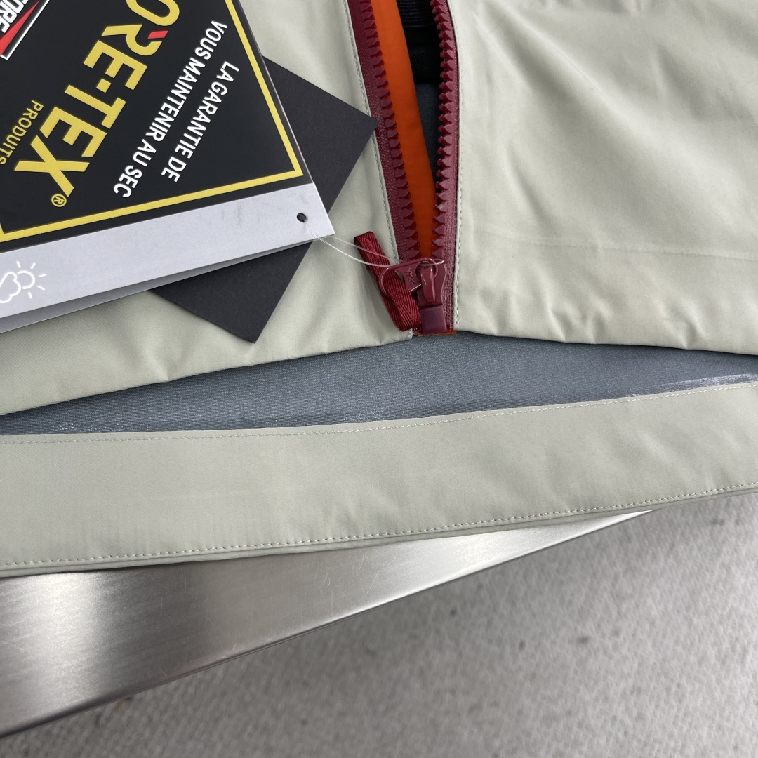 

-🐦 鸟家  RUSH系列Gore-Tex Pro 登山滑雪超轻量软壳连帽长袖户外远足防水防风透气冲