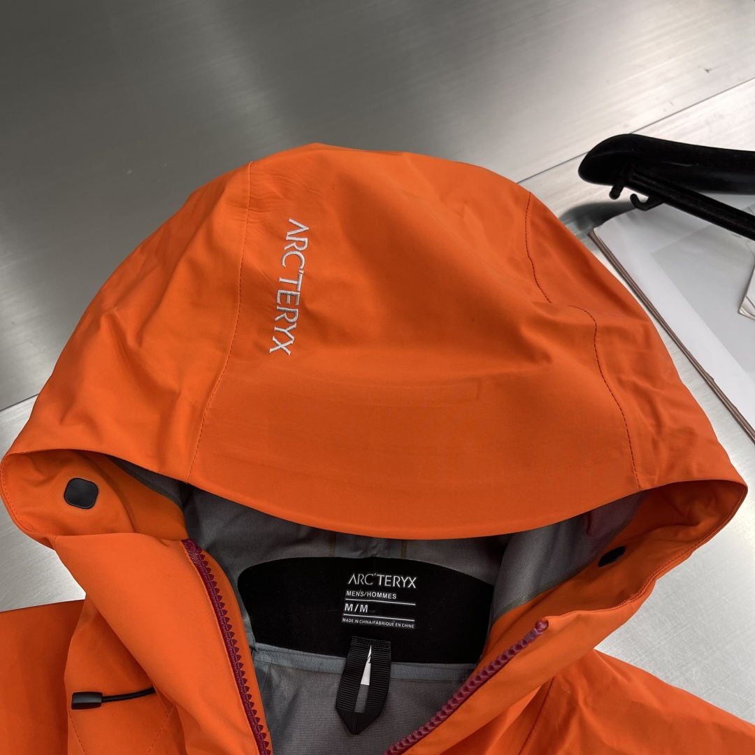 

-🐦 鸟家  RUSH系列Gore-Tex Pro 登山滑雪超轻量软壳连帽长袖户外远足防水防风透气冲