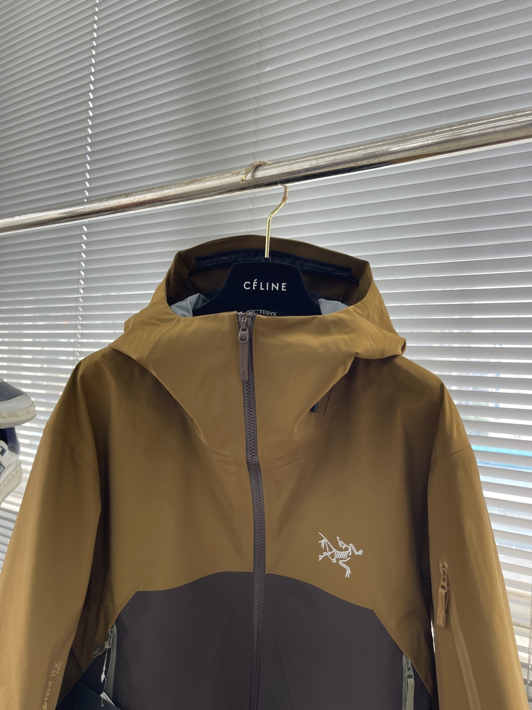 

-🐦 鸟家  RUSH系列Gore-Tex Pro 登山滑雪超轻量软壳连帽长袖户外远足防水防风透气冲