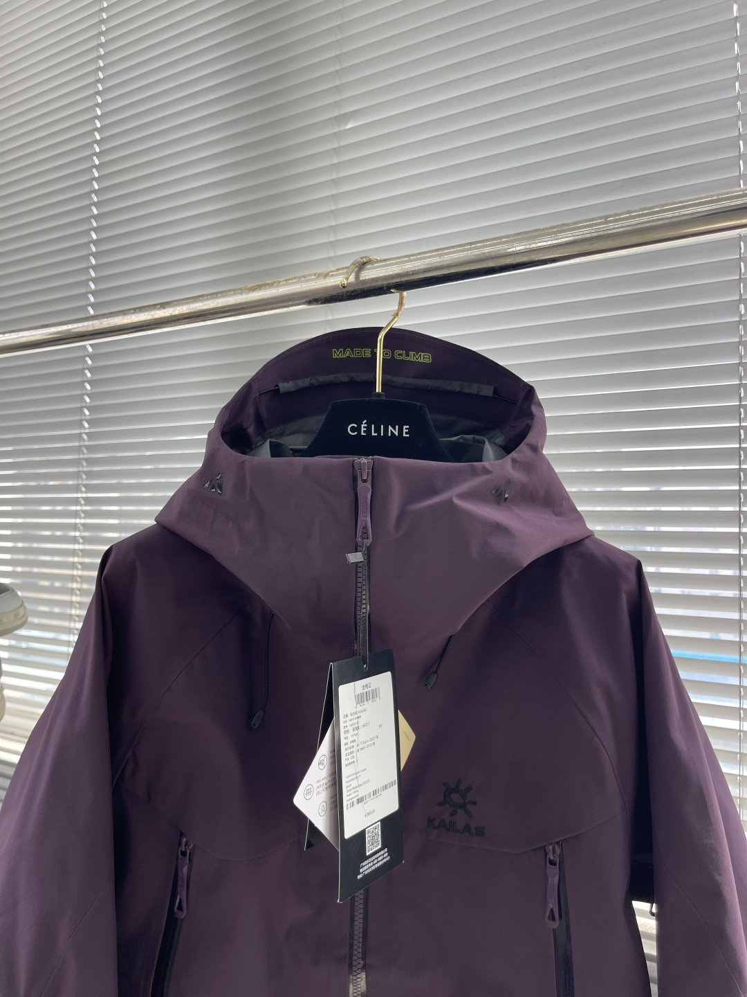 

-KAILAS MONT X全天候硬壳GTX防水登山冲锋衣5️⃣色
中国硬壳，中国山地色，每座山都有