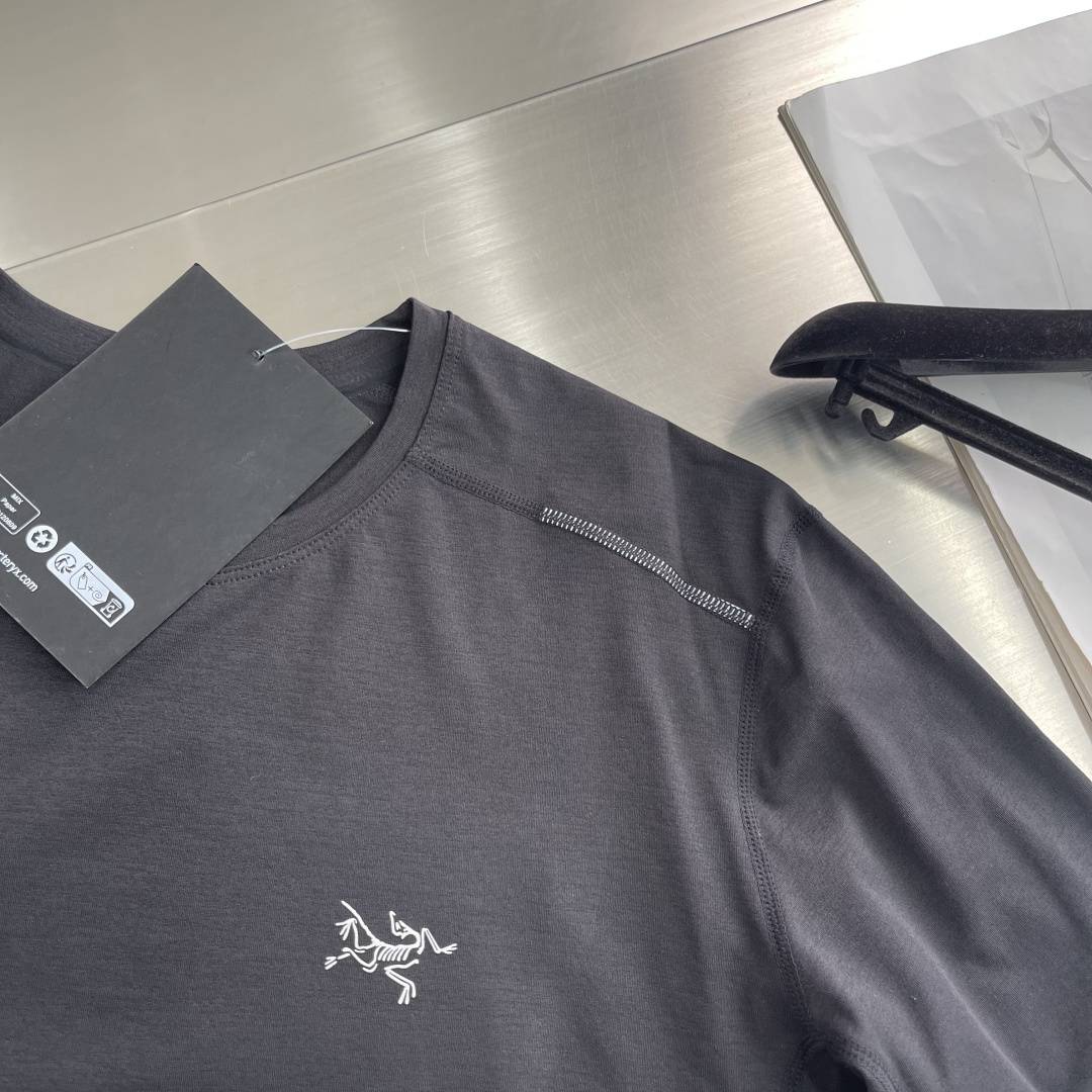 -ARC'TERYX始祖鸟 MOTUSS CREW弹力速干长袖T恤码数：L XL XXL 3XL尺码胸围