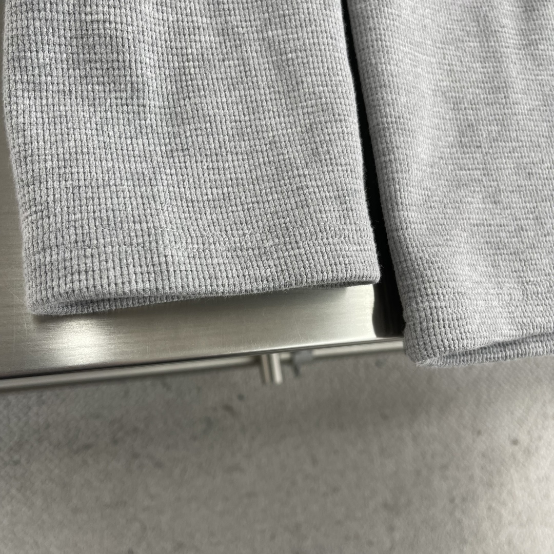 -CH 克罗心 拼皮亨利领华夫格卫衣面料采用洗前350克全棉华夫格双层材质 (区别低克重偷工减料以及非纯