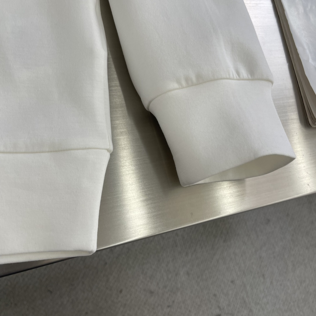 -LOEW 2026早春卫衣系列尺码: M-5XL 正常版型工艺：棉莫代尔空气层。采用丝光工艺处理的双面