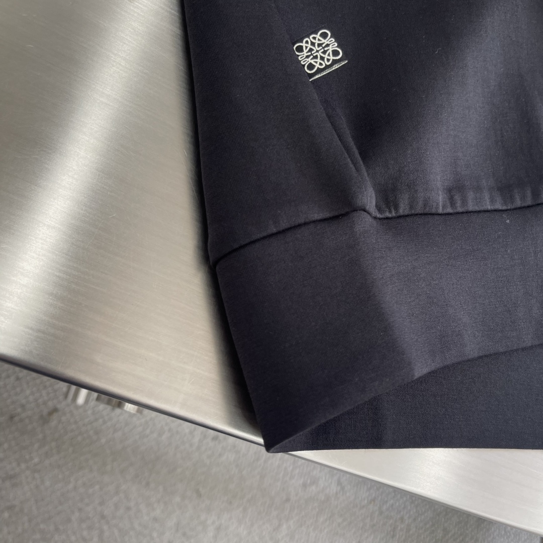 -LOEW 2026早春卫衣系列尺码: M-5XL 正常版型工艺：棉莫代尔空气层。采用丝光工艺处理的双面