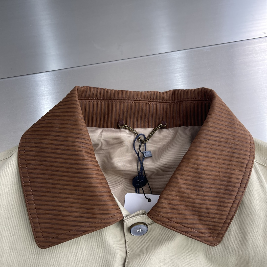 -驴牌 2025早秋新品夹克外套，工装风设计！特殊工艺涂层棉质面料，胎牛皮工艺领口。内里两侧隐形口袋，1