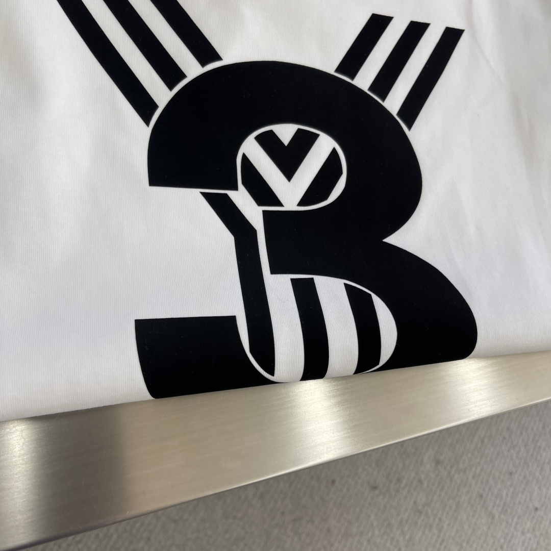 -Y-3     2025秋冬新款厚长袖T恤320克纯棉字母logo 植绒码数：S  M  L  XL