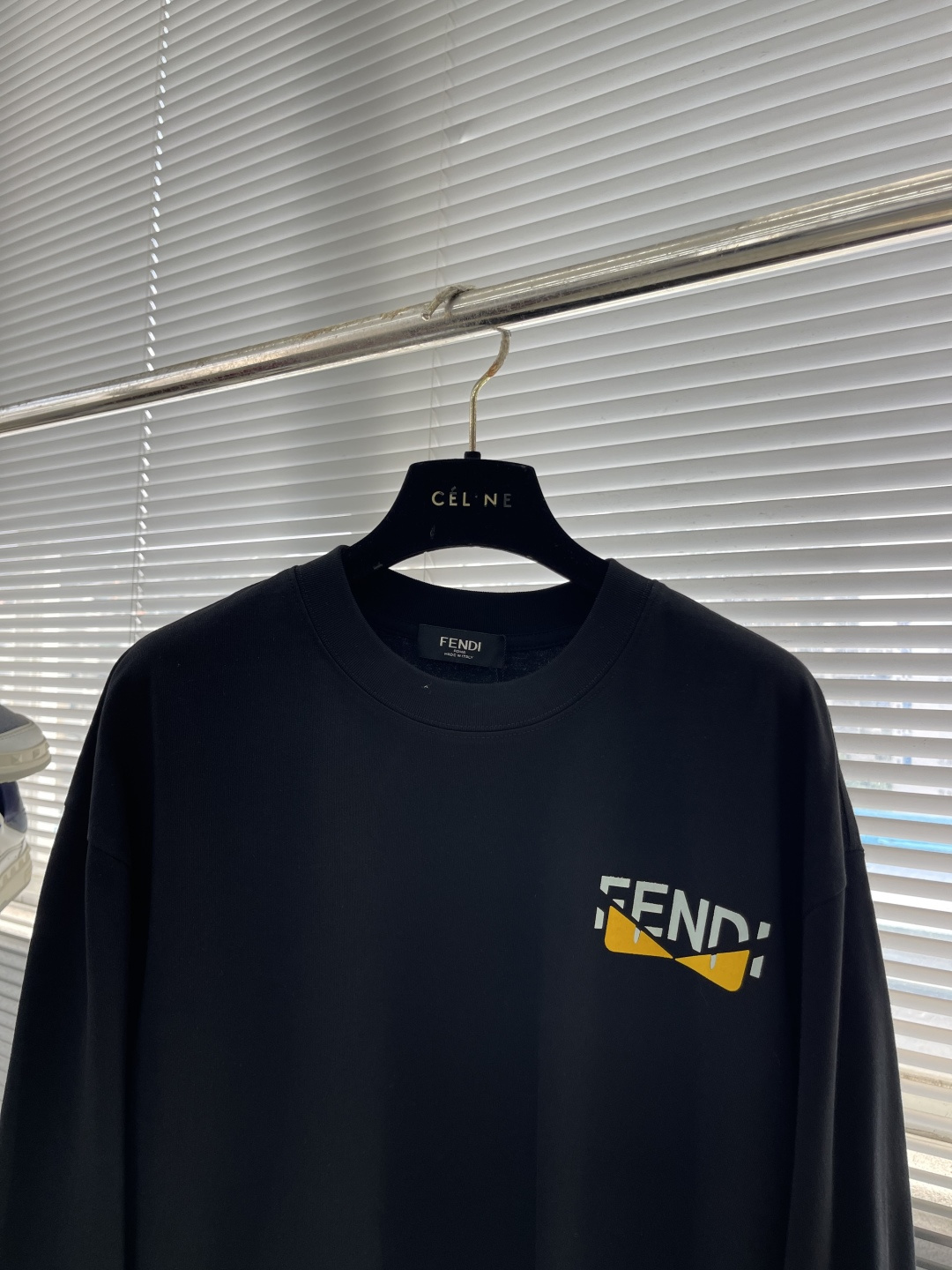 -FEND 2025秋冬新款厚长袖T恤320克纯棉字母logo 植绒码数：S M L XL