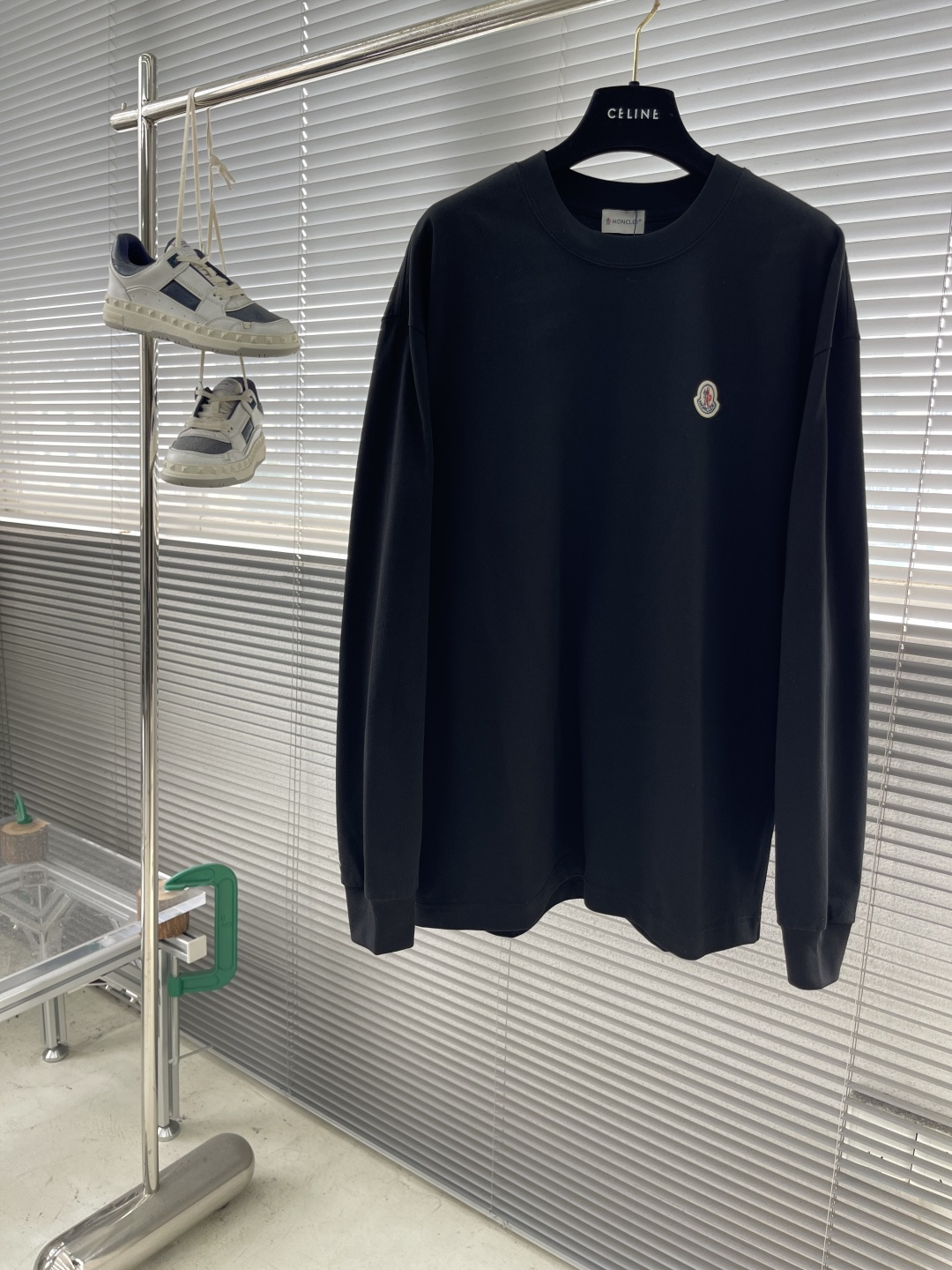 NO:539195,-mon2025 autumn and winter new thick long-sleeved T-shirt 320g pure cotton letter logo Zhangzai embroidery S M L XL,,tees, t-shirt,alexander wang19860909-mon2025秋冬新款厚长袖T恤 320克纯棉字母logo 章仔刺绣 码数S M L XL,,tees，t-shirt,alexander wang,Men's clothing