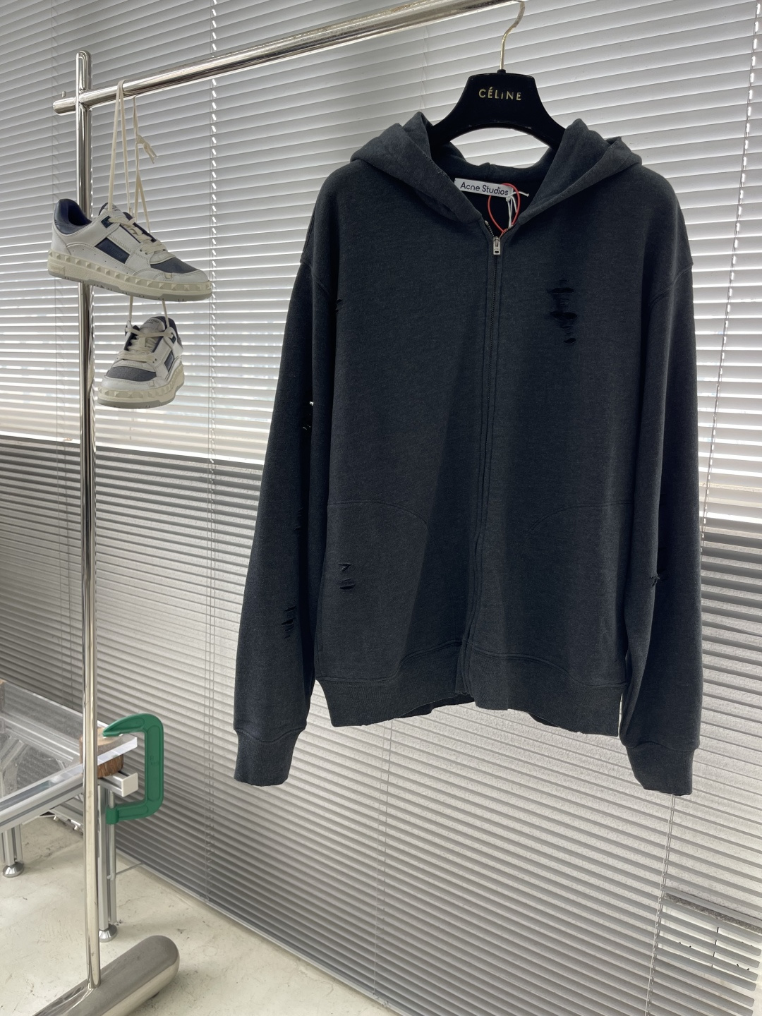 -Acne Studios 破洞做旧徽标拉链外套定制定染1:1灰绿臻柔棉彩棉卫衣料 【面布与毛圈底呈同色