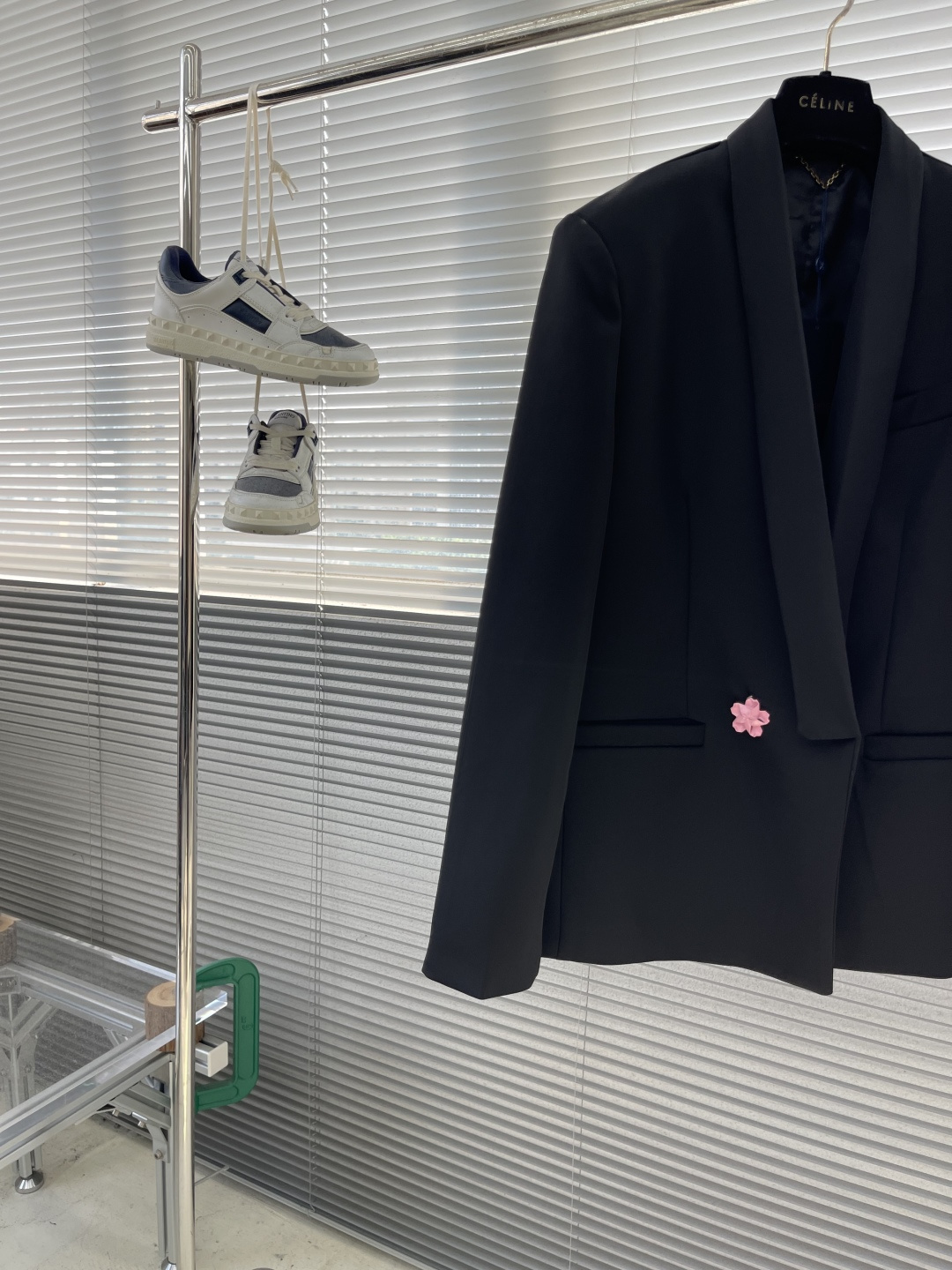 -驴牌 25fw粉花朵西装耗时3个月从定织定染面料到开模定制辅料五金 全部按照原样逐一开发完成 今年秋冬