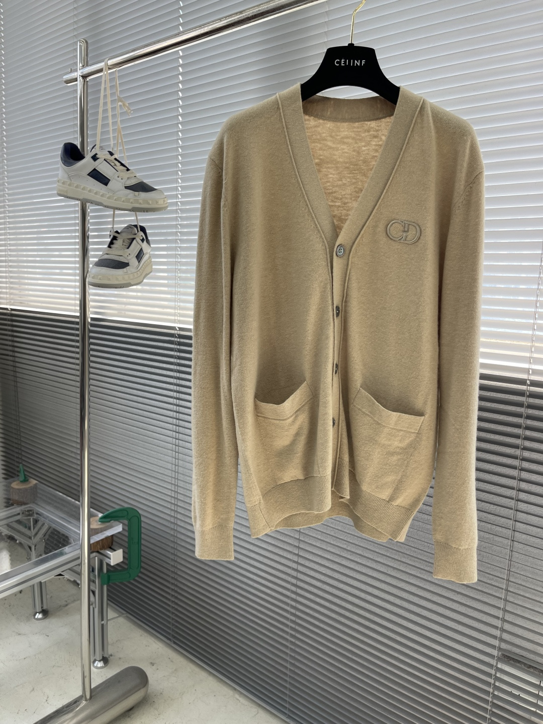 -Dio 2025秋冬系列毛衣开衫尺码: S-XXL 微阔版型工艺：亲肤柔软 保暖性好 经典百搭 上身时