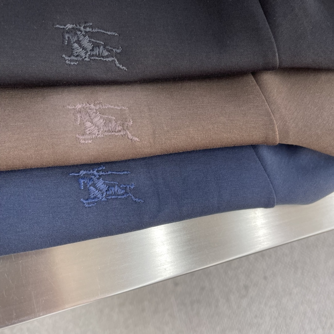 -BBR 2025秋冬系列休闲卫衣码数：M-5XL 常规版型棉莫代尔空气层。采用丝光工艺处理的双面结构，