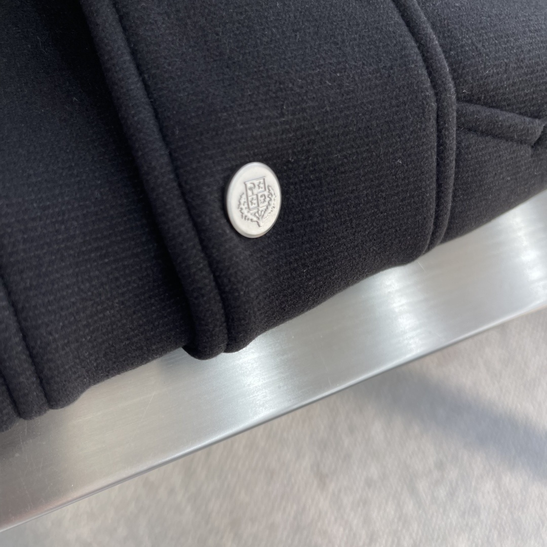 -Loro Piana 25fw新款老钱风翻领标识刺绣夹克外套客订面料或选用高端羊绒(若为羊绒面料 ),