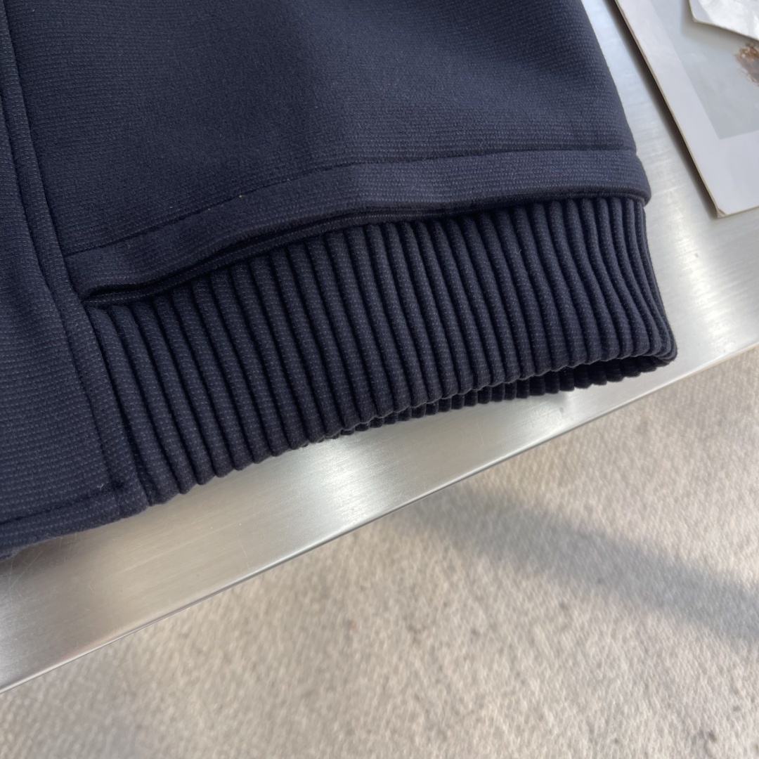 -Loro Piana 25fw新款老钱风翻领标识刺绣夹克外套客订面料或选用高端羊绒(若为羊绒面料 ),