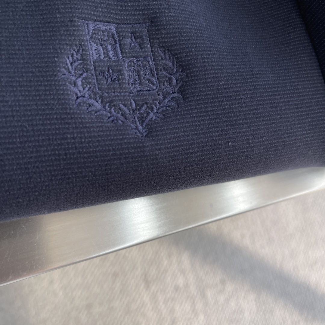 -Loro Piana 25fw新款老钱风翻领标识刺绣夹克外套客订面料或选用高端羊绒(若为羊绒面料 ),