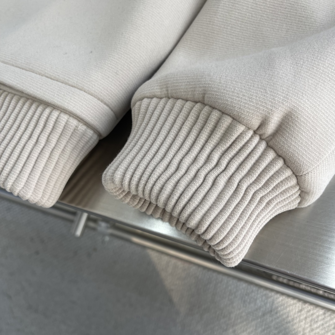 -Loro Piana 25fw新款老钱风翻领标识刺绣夹克外套客订面料或选用高端羊绒（若为羊绒面料 ），