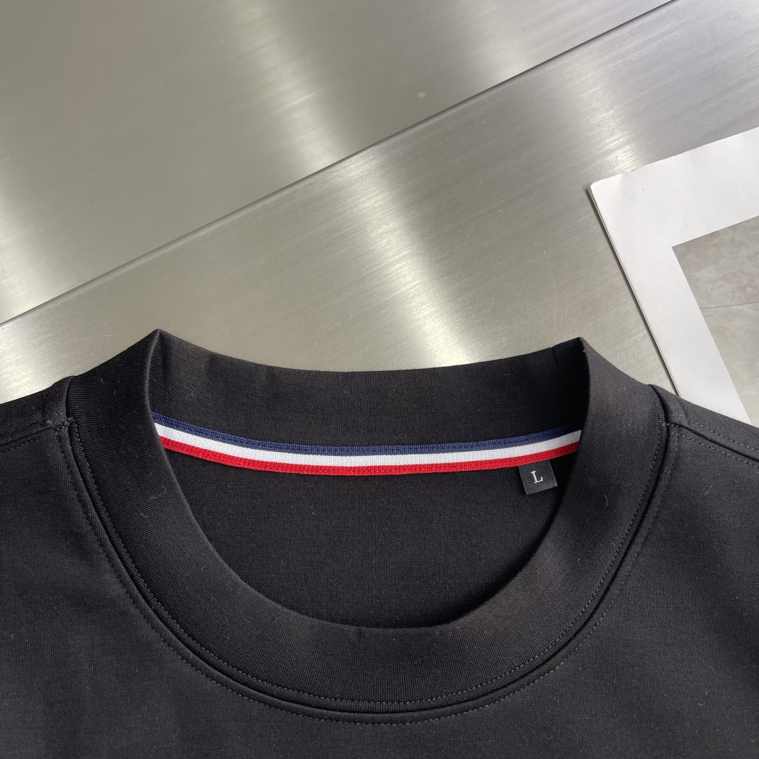 -mon 圆领长袖T恤 秋天可外穿 冬天可打底 一年四季可穿 超高性价比 随意对比面料采用原版订制压肤感