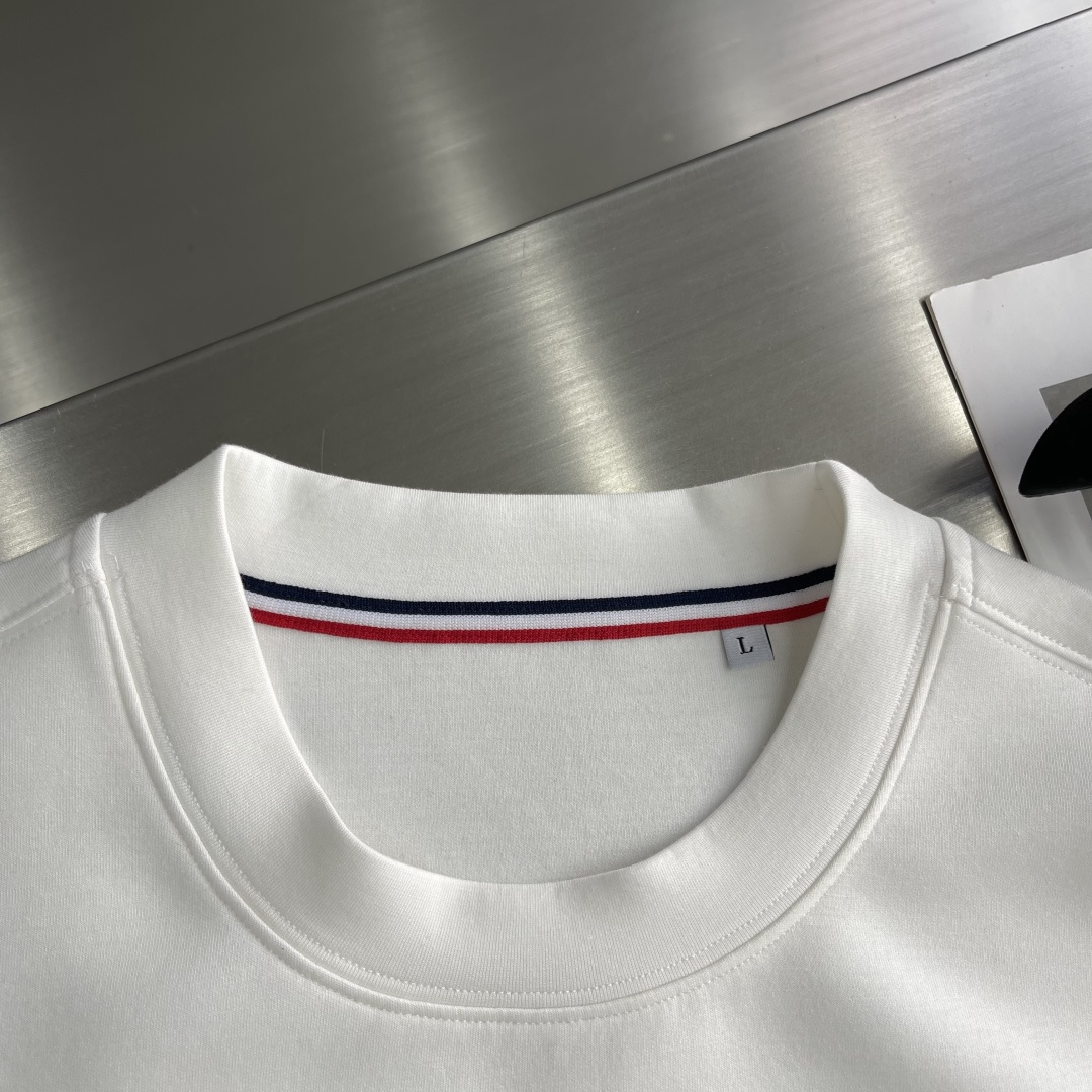 -mon 圆领长袖T恤 秋天可外穿 冬天可打底 一年四季可穿 超高性价比 随意对比面料采用原版订制压肤感