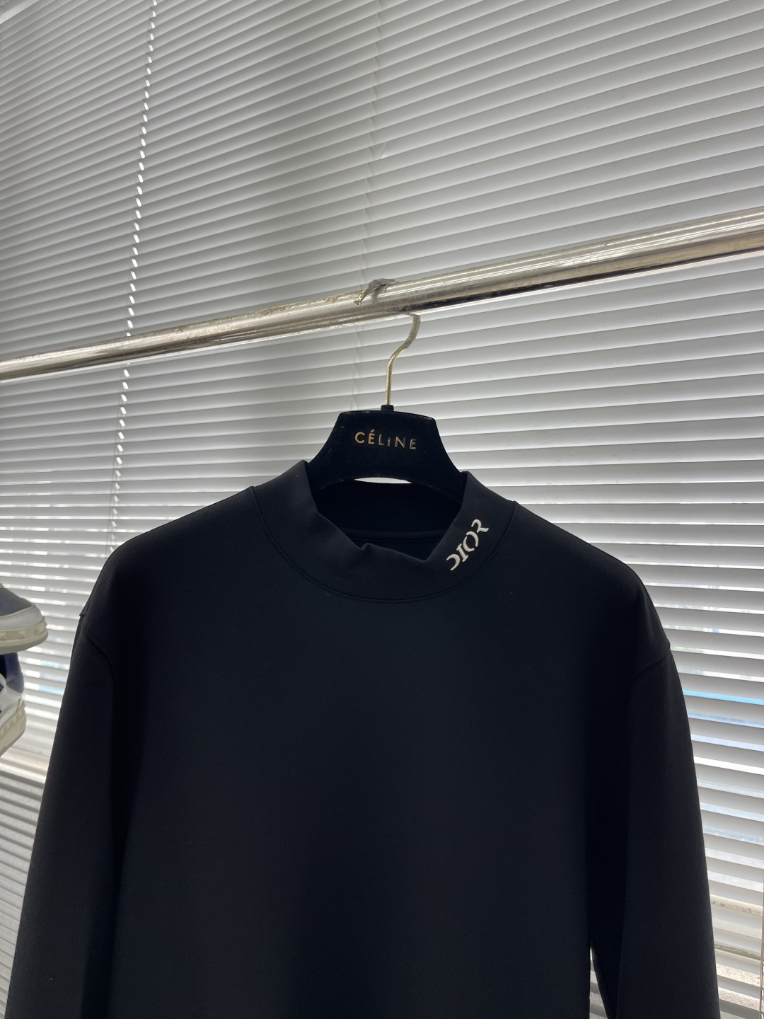 -Dio 2025fw新款半高领长袖打底尺码: m-3XL版型：微阔版型成份：碳素磨毛罗马棉平纹面料 纹