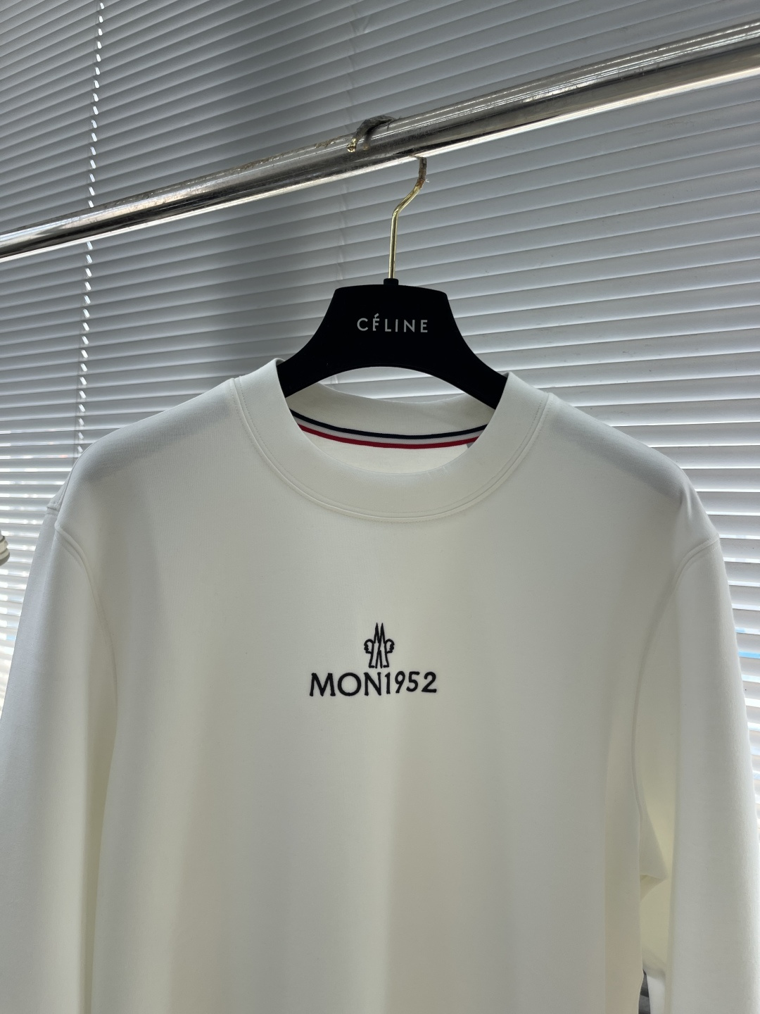 -mon 圆领长袖T恤 秋天可外穿 冬天可打底 一年四季可穿 超高性价比 随意对比面料采用原版订制压肤感