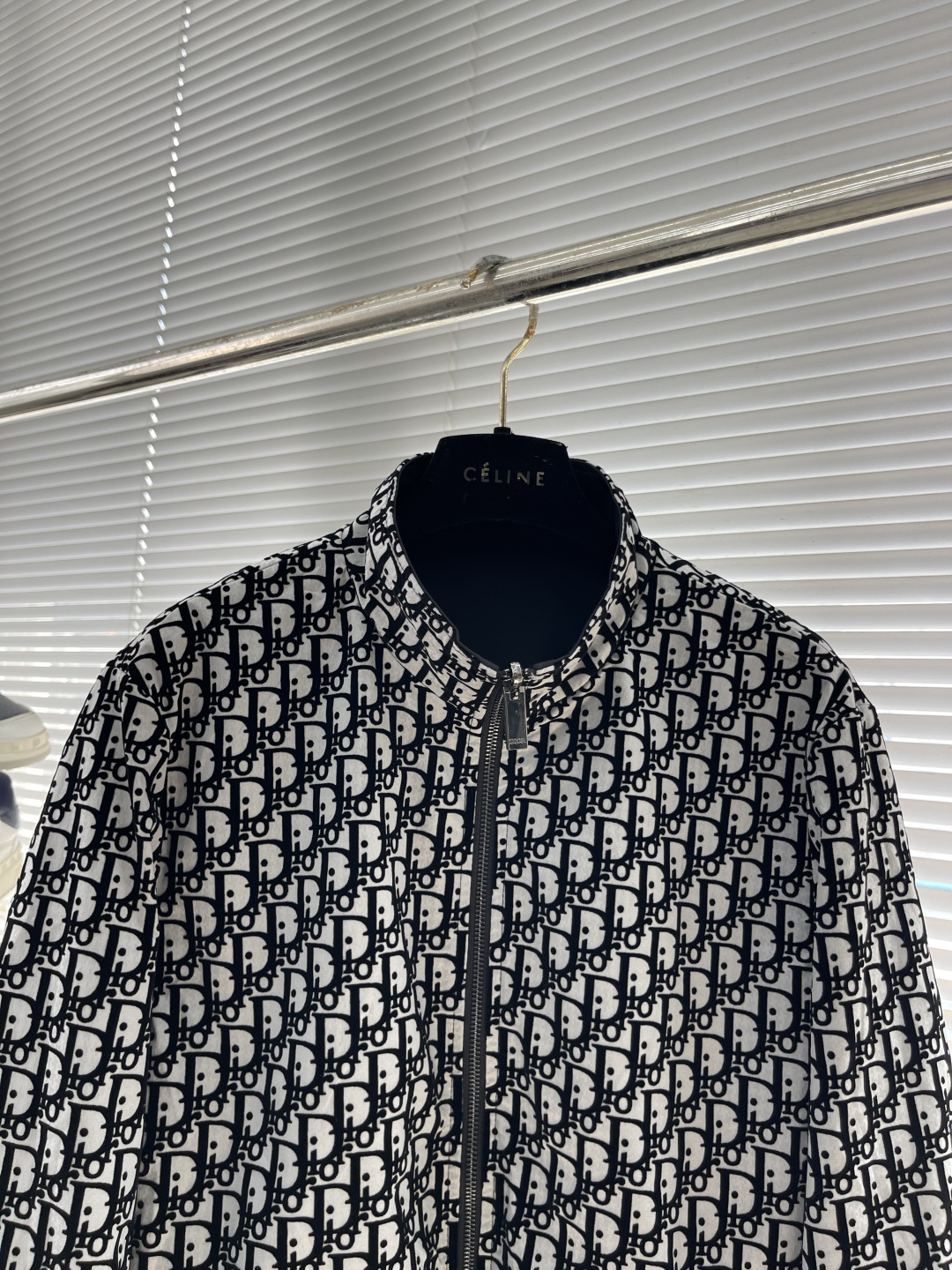 -Dio 2025秋季新品，双面可穿。简约时尚休闲夹克外套，原版进口面料，舒适透气，顶级提花工艺字母图案