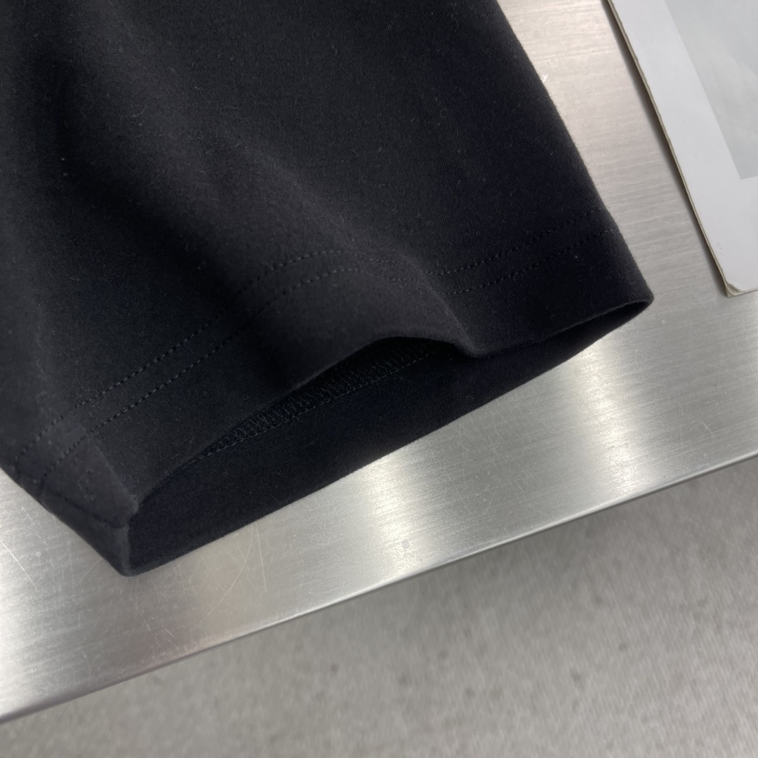 -Dio 2025秋冬系列短袖T恤码数：M-3XL 微阔版型DI*R短袖，天竹抗菌保暖棉面料，集棉的舒适