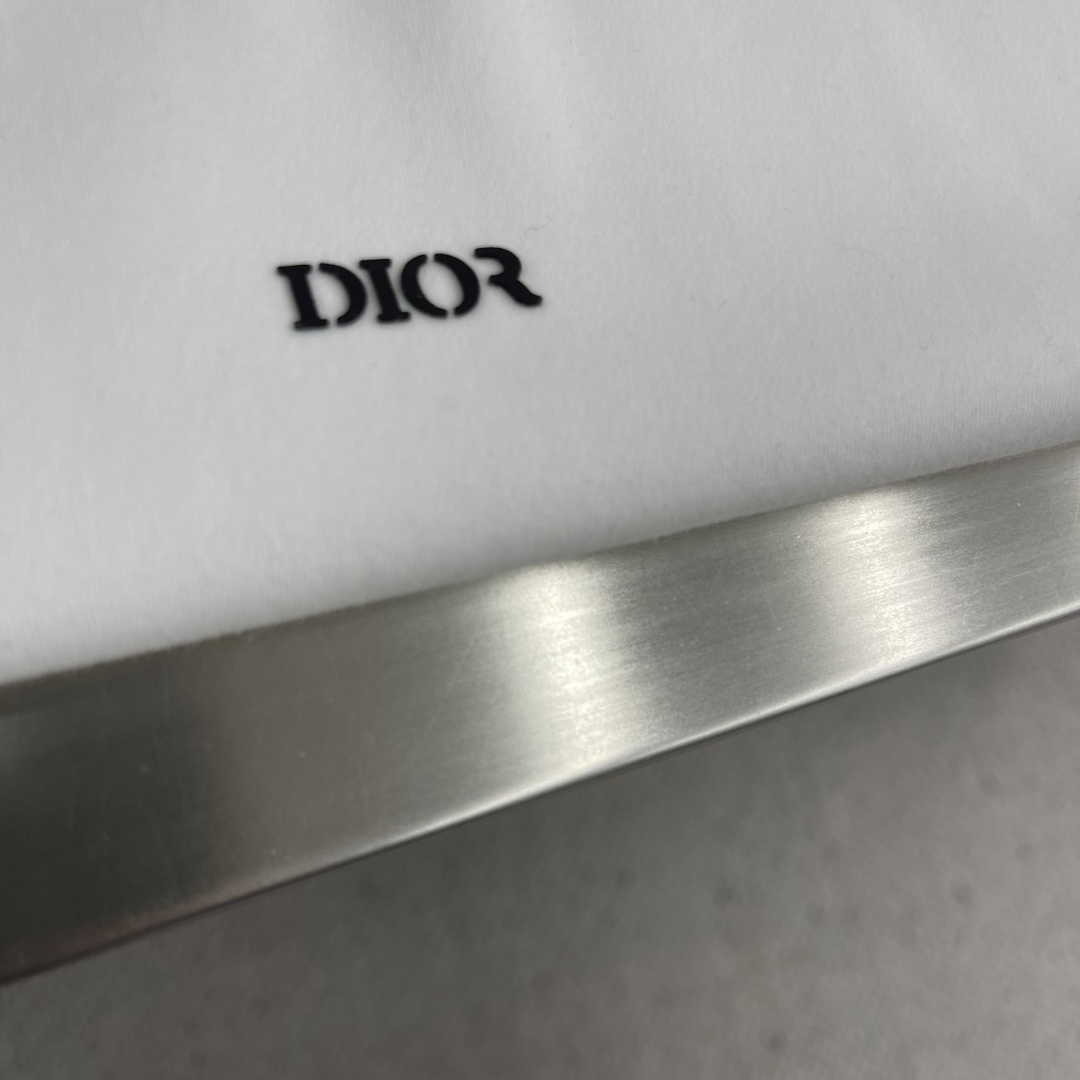 -Dio 2025秋冬系列短袖T恤码数：M-3XL 微阔版型DI*R短袖，天竹抗菌保暖棉面料，集棉的舒适