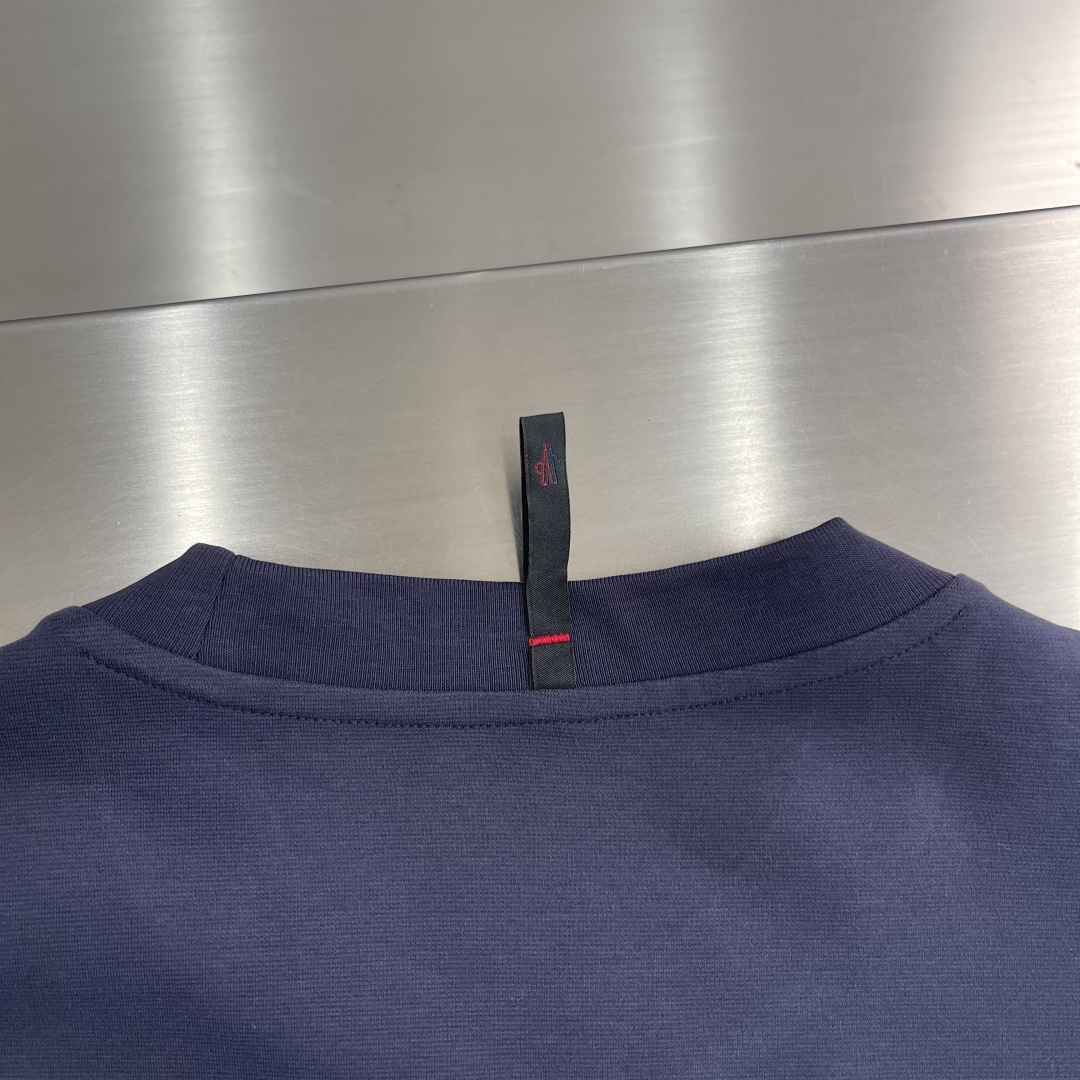 -mon 2025秋冬系列打底长袖T恤码数：M-5XL 微阔长袖T潮流罗马磨毛。面料表面刷毛做磨毛工艺与