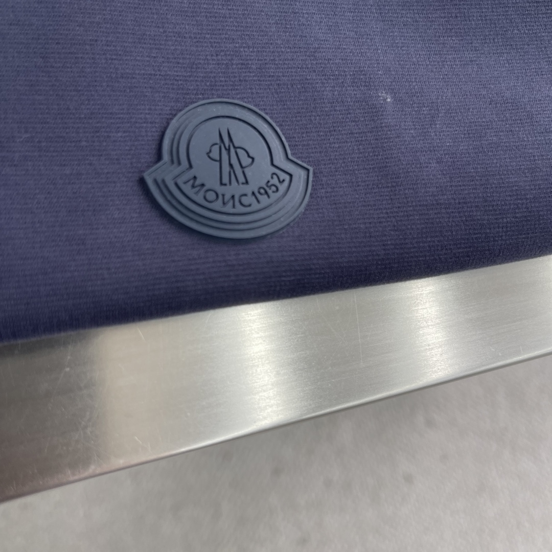 -mon 2025秋冬系列打底长袖T恤码数：M-5XL 微阔长袖T潮流罗马磨毛。面料表面刷毛做磨毛工艺与