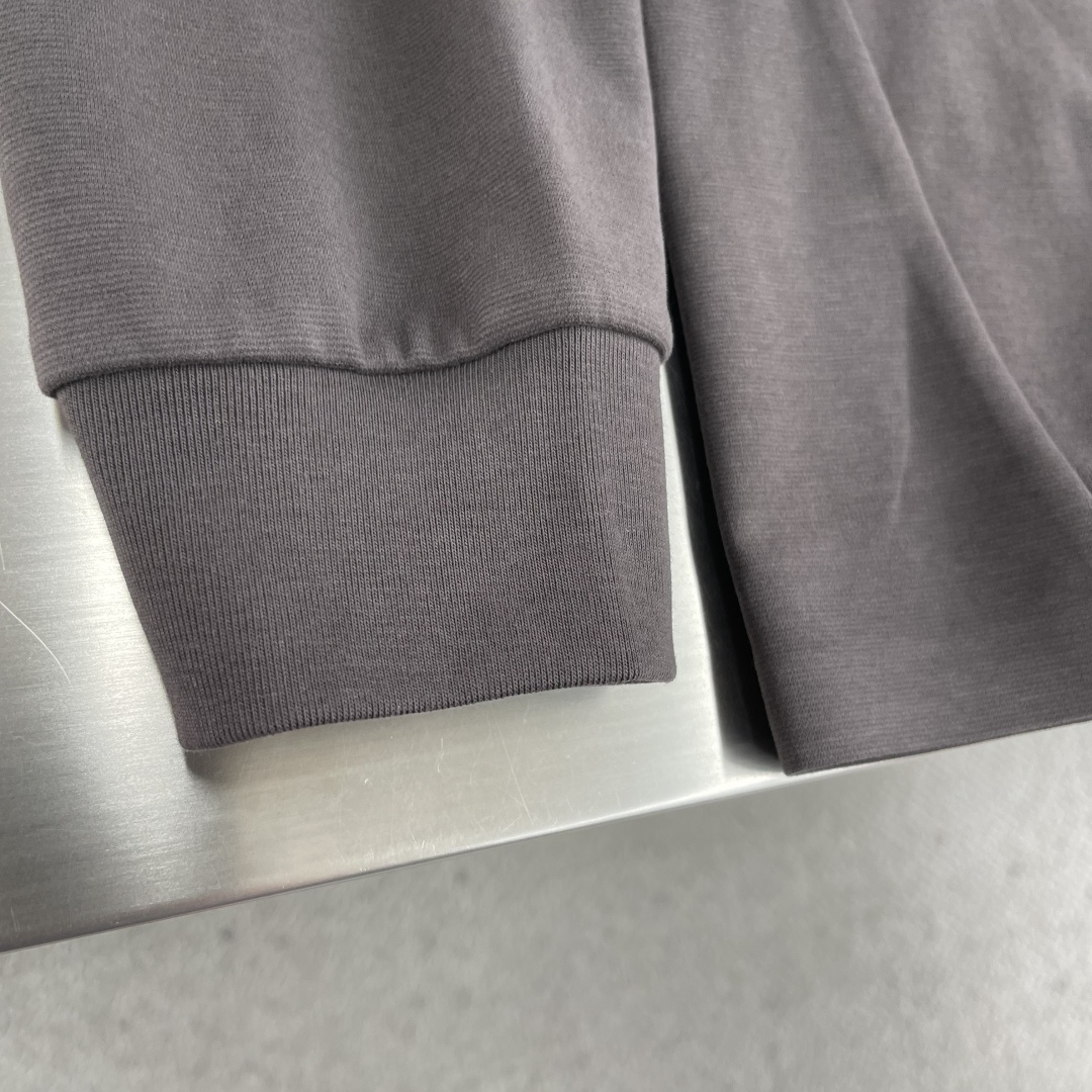 -mon 2025秋冬系列打底长袖T恤码数：M-5XL 微阔长袖T潮流罗马磨毛。面料表面刷毛做磨毛工艺与