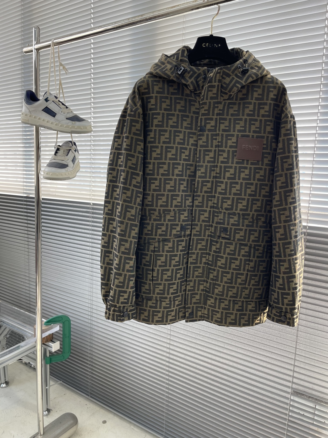 -FEND 2025ss秋冬新款系列🆕F家休闲连帽 超高工艺！精选进口高密度提花面料打造 超轻盈无重感 