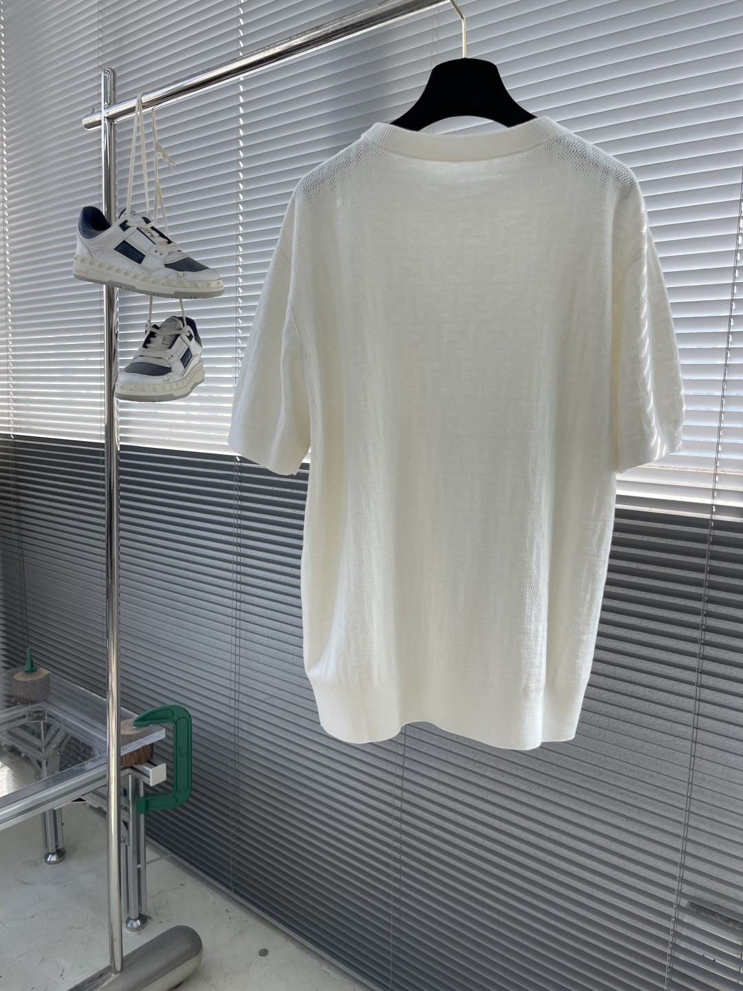 -FEND 2025秋冬系列针织短袖T恤码数：M-3XL码 宽松版型极具辨识度的FF经典老花套头短袖毛衫