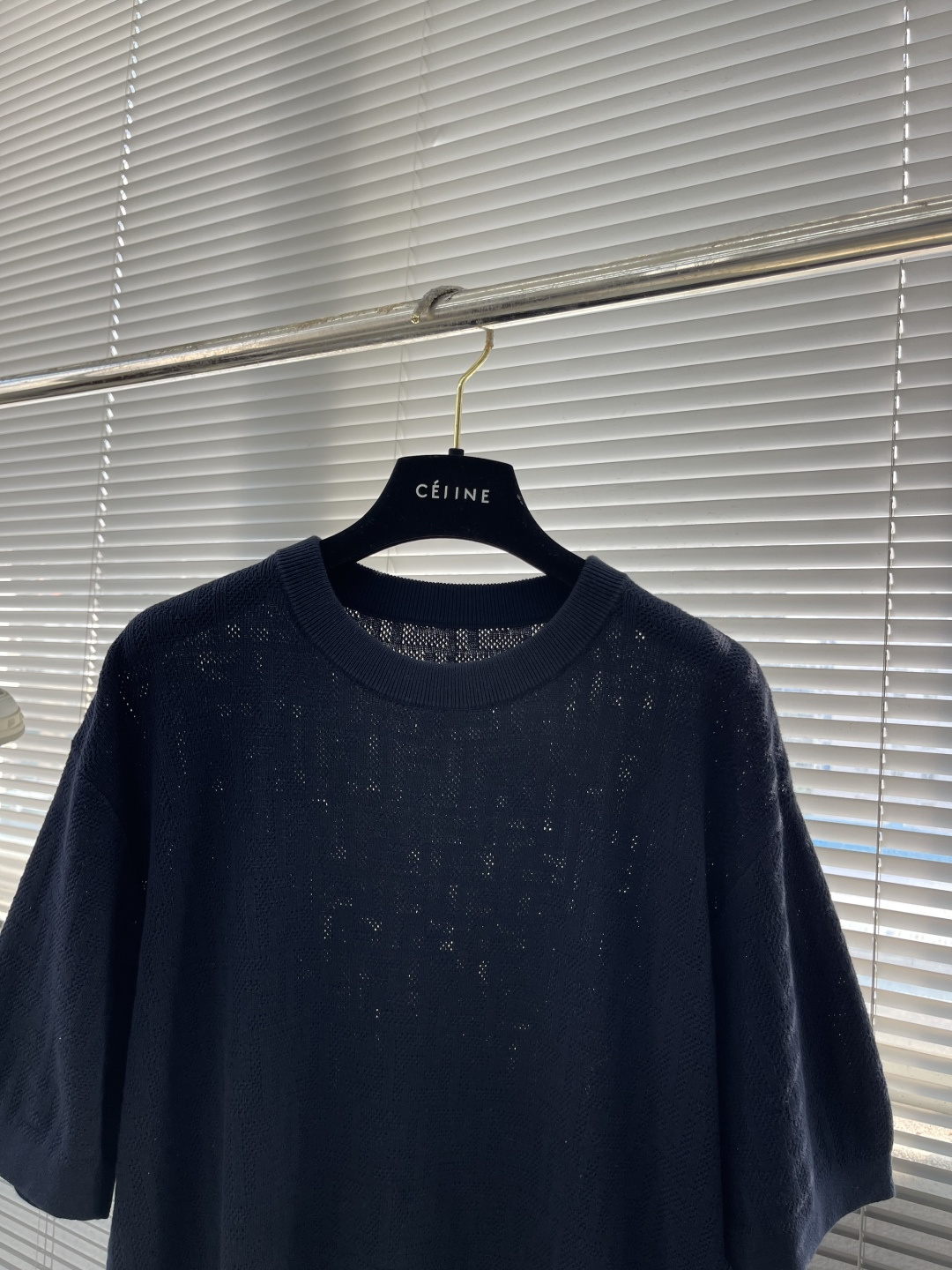 -FEND 2025秋冬系列针织短袖T恤码数：M-3XL码 宽松版型极具辨识度的FF经典老花套头短袖毛衫