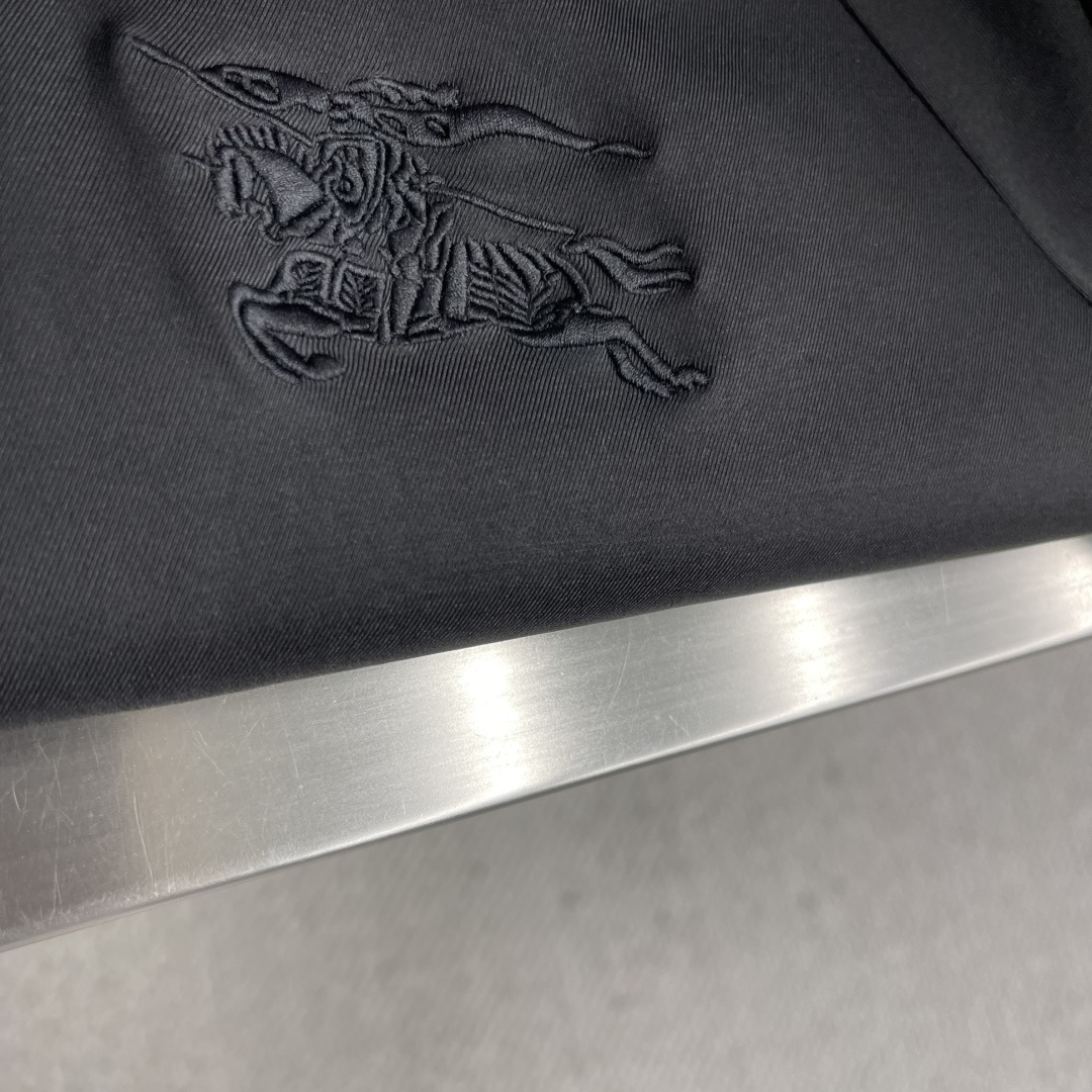 -BBR 2025秋季最新品，专柜同步有售，原单狠货，休闲外套，进口原版面料，上身舒适透气，顶级印花工艺