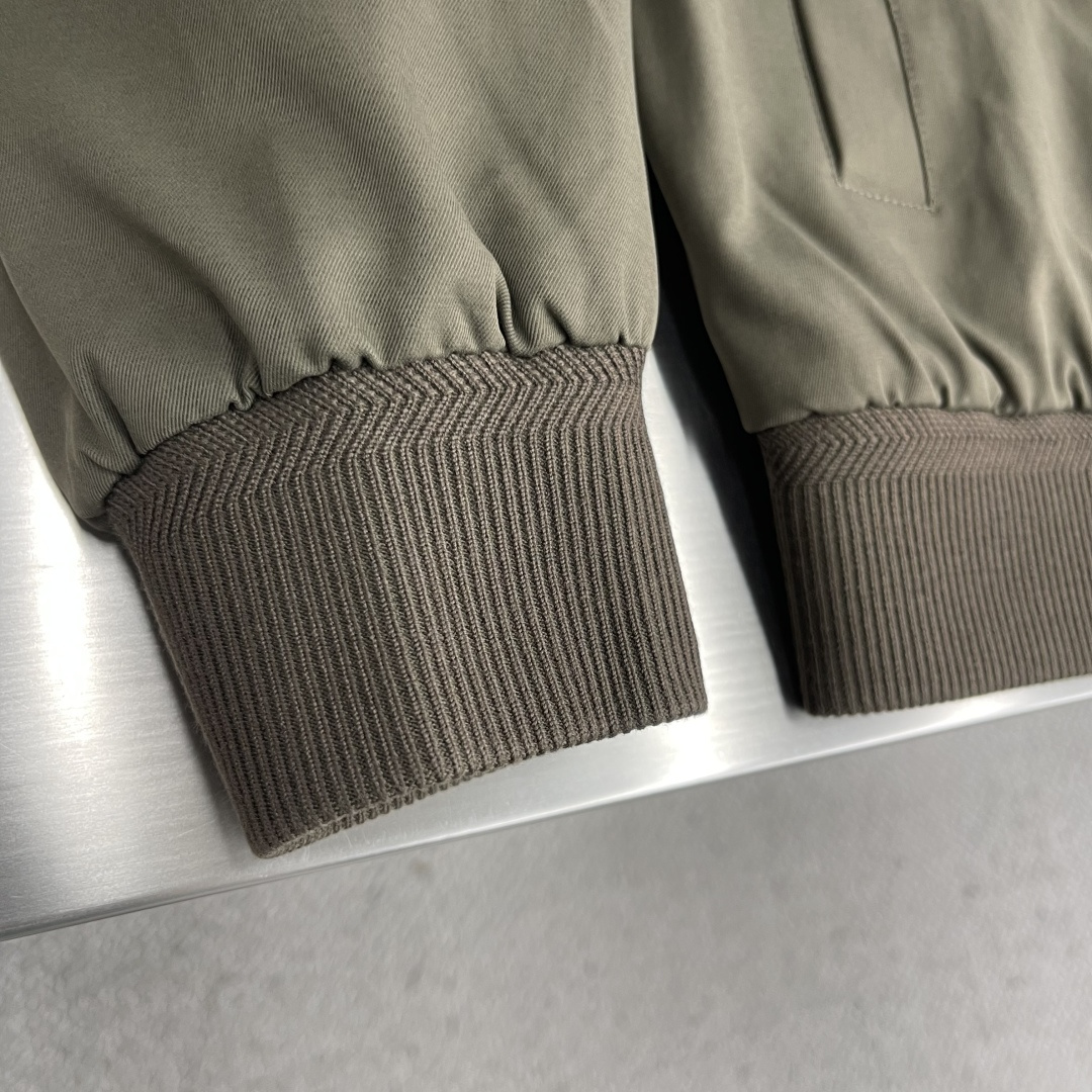 -BBR 2025秋季最新品，专柜同步有售，原单狠货，休闲外套，进口原版面料，上身舒适透气，顶级印花工艺