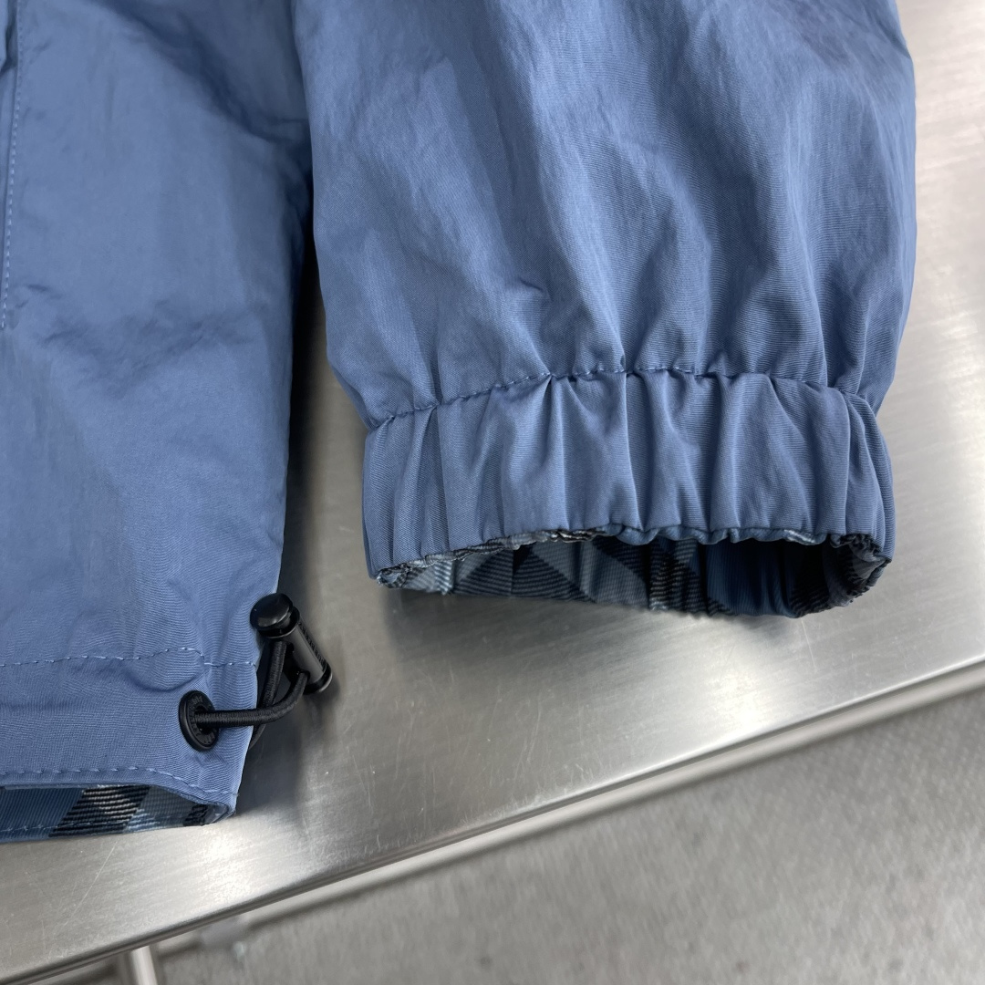 -BBR 2025秋季最新品，双面可穿夹克，专柜同步有售，原单狠货，时尚休闲连帽外套，进口原版面料，上身