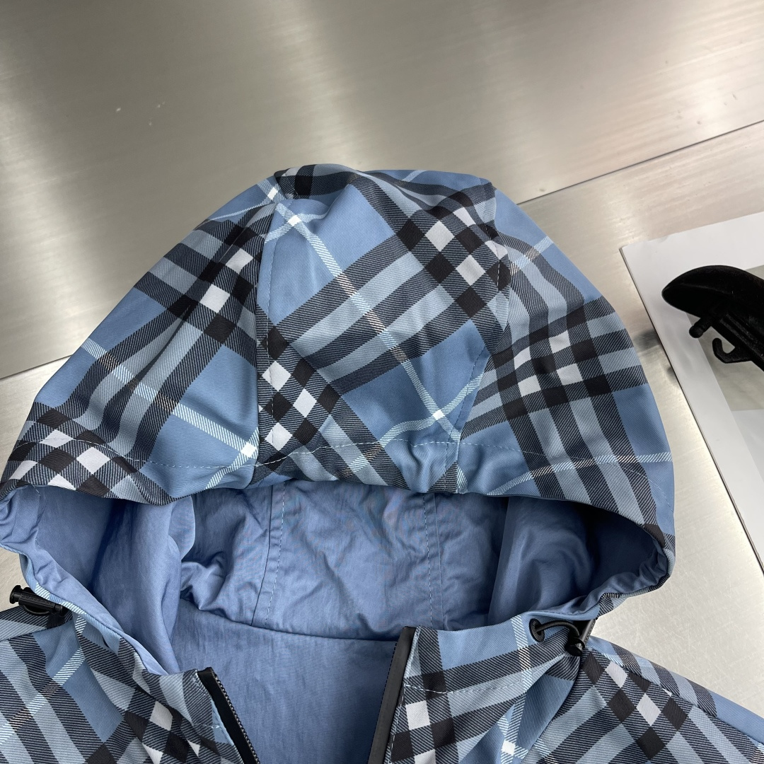 -BBR 2025秋季最新品，双面可穿夹克，专柜同步有售，原单狠货，时尚休闲连帽外套，进口原版面料，上身