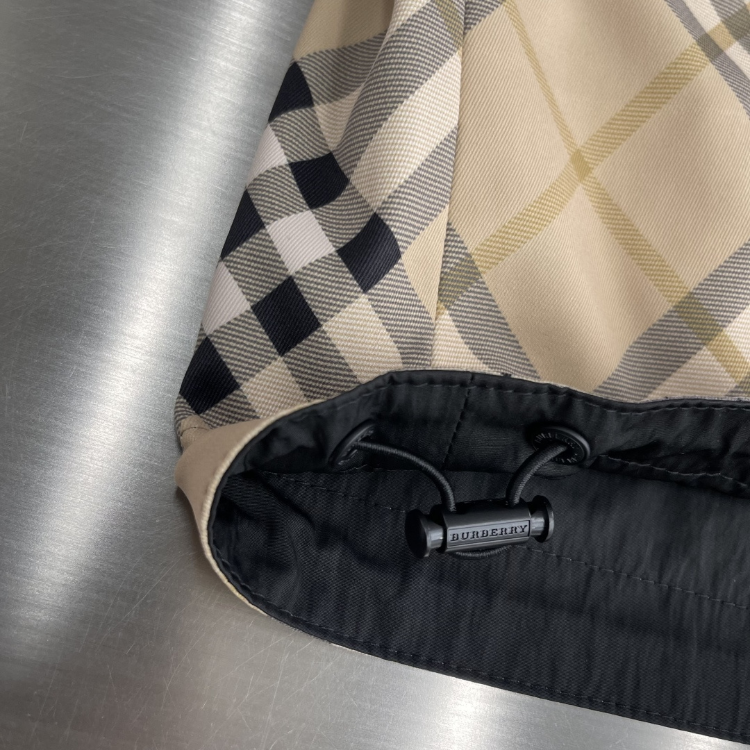 -BBR 2025秋季最新品，双面可穿夹克，专柜同步有售，原单狠货，时尚休闲连帽外套，进口原版面料，上身