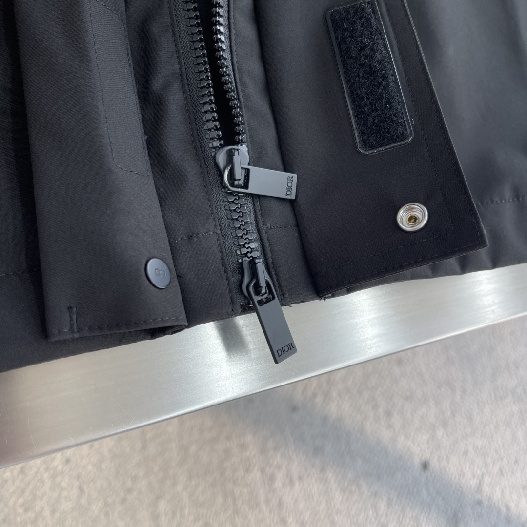 -Dio 2025秋冬新品连帽夹克外套Gore-Tex面料三合一面料，国际认证滑雪专用面料，具有防风透气