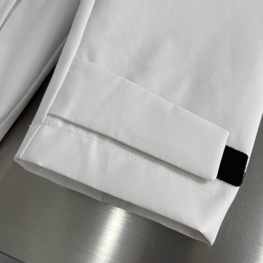 -Dio 2025秋冬新品连帽夹克外套Gore-Tex面料三合一面料，国际认证滑雪专用面料，具有防风透气