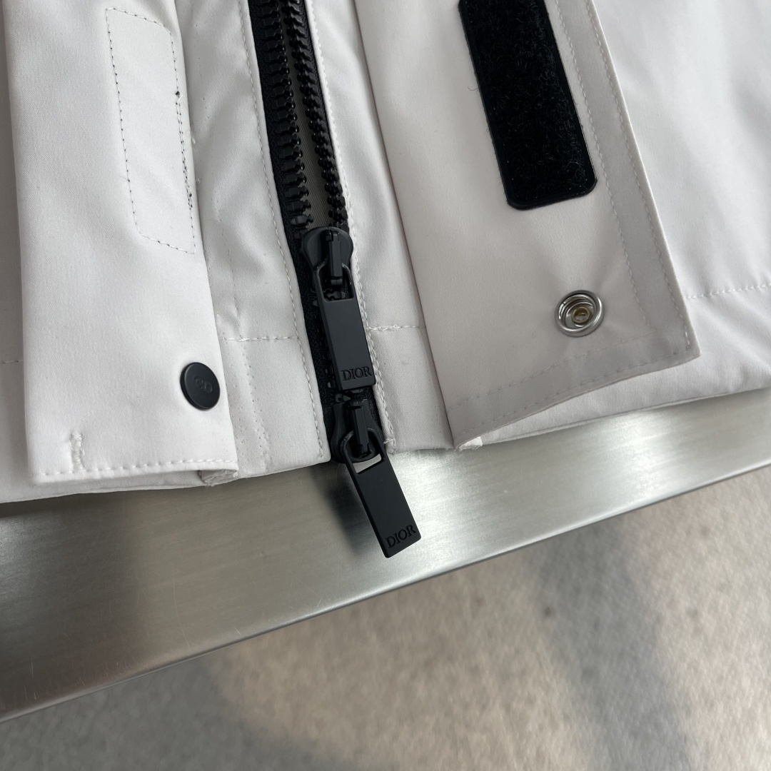 -Dio 2025秋冬新品连帽夹克外套Gore-Tex面料三合一面料，国际认证滑雪专用面料，具有防风透气