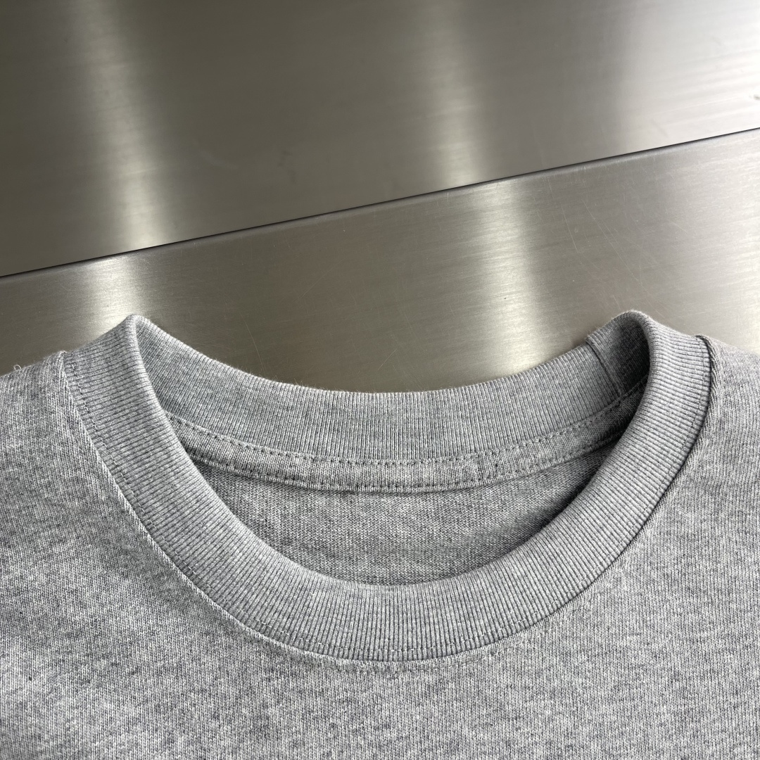 -🐦 鸟家 2025fw新款长袖 爆款定制纯棉面料 重工洗水，面料舒适🈶️质感 码数：M-XXL