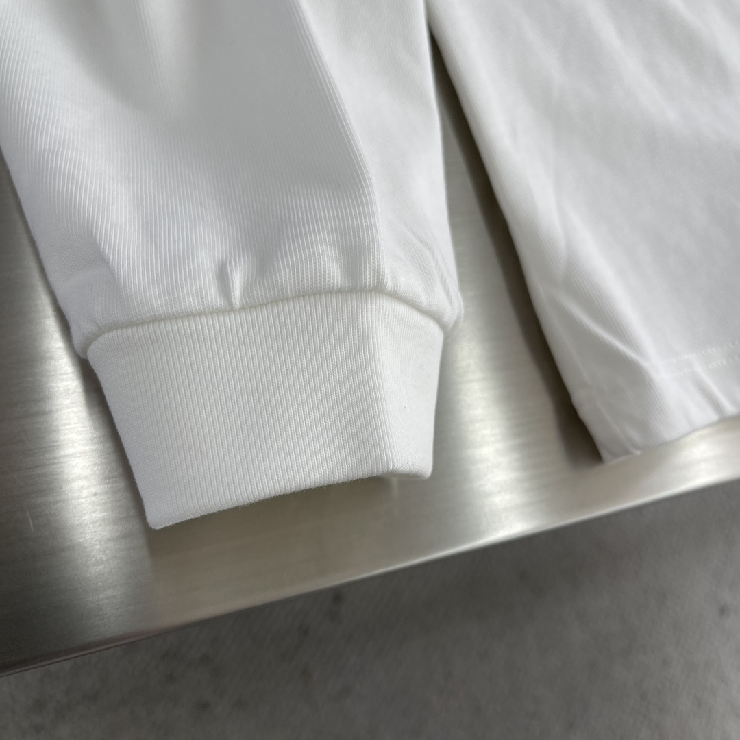 -MM6 马吉拉 2025fw新款长袖T恤爆款定制纯棉面料 重工洗水，面料舒适🈶️质感 码数：M-XXL