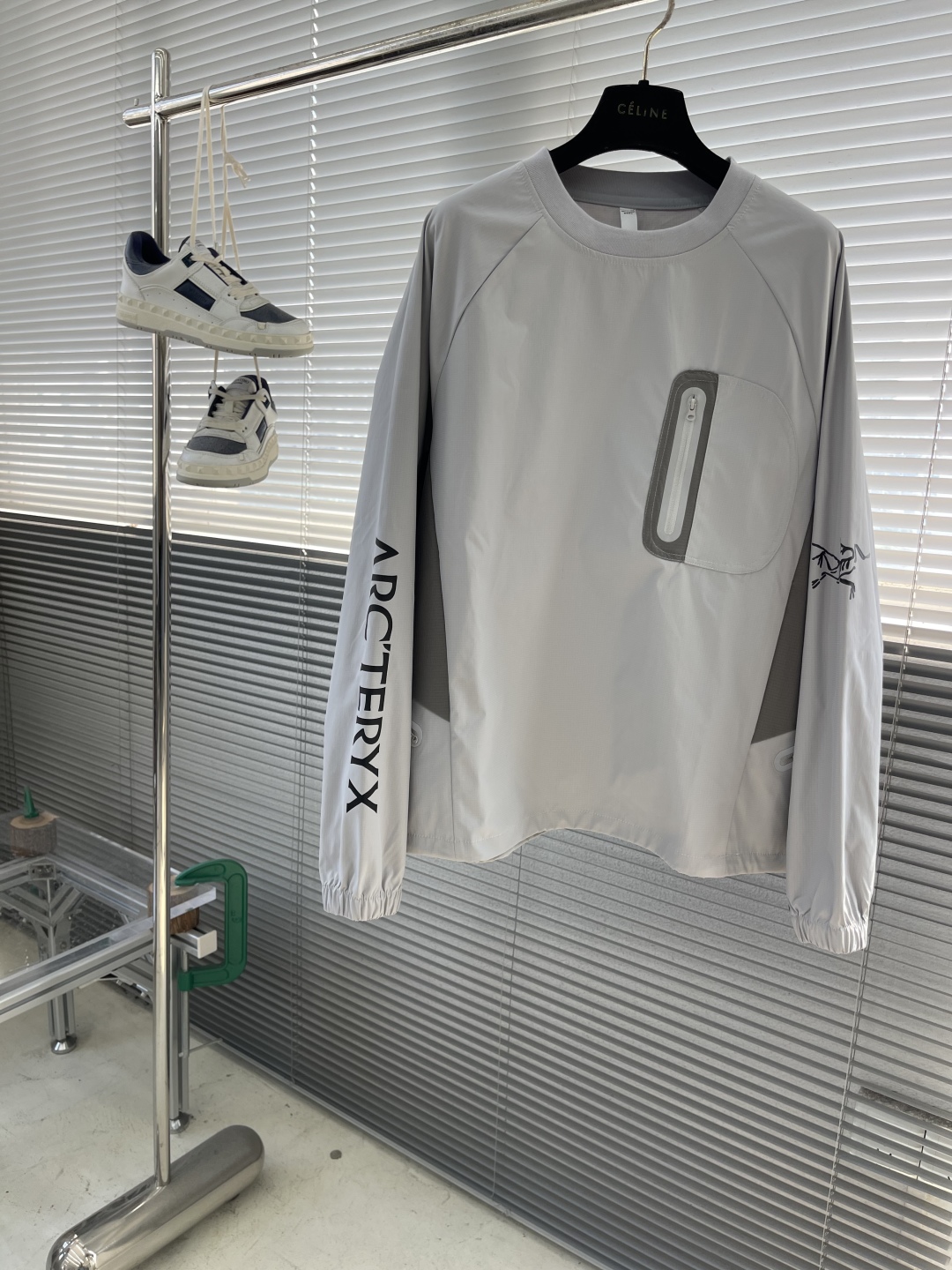 -🐦 鸟家 2025秋冬新款COVERT PULLOVER 户外运动套头卫衣。压胶口袋，进口高定科技面料