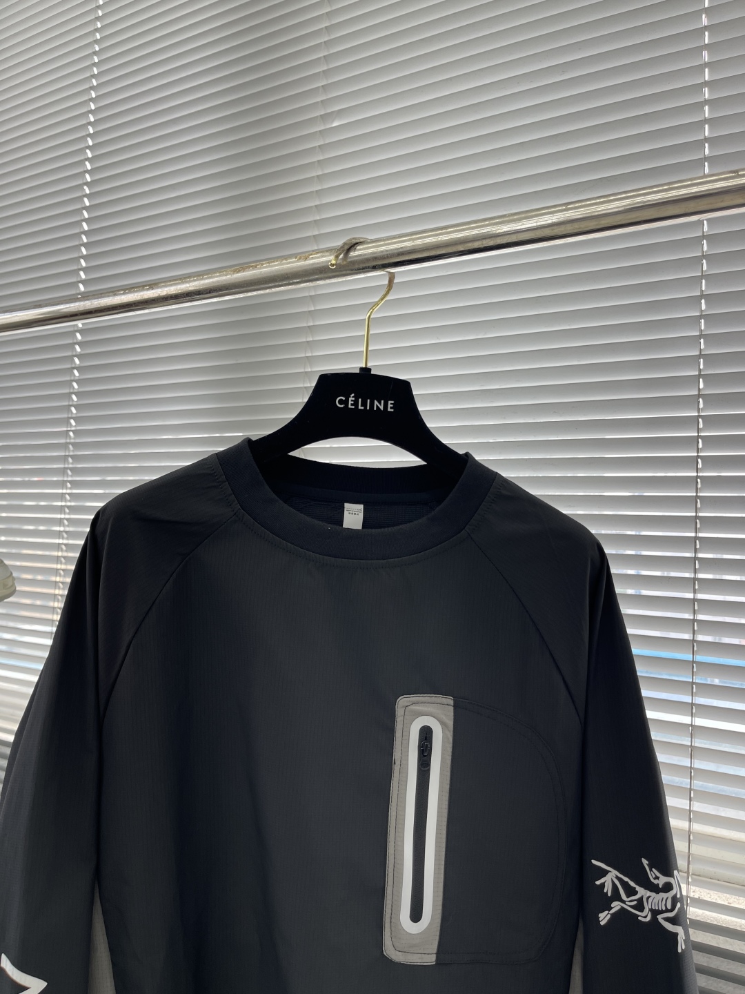 -🐦 鸟家 2025秋冬新款COVERT PULLOVER 户外运动套头卫衣。压胶口袋，进口高定科技面料