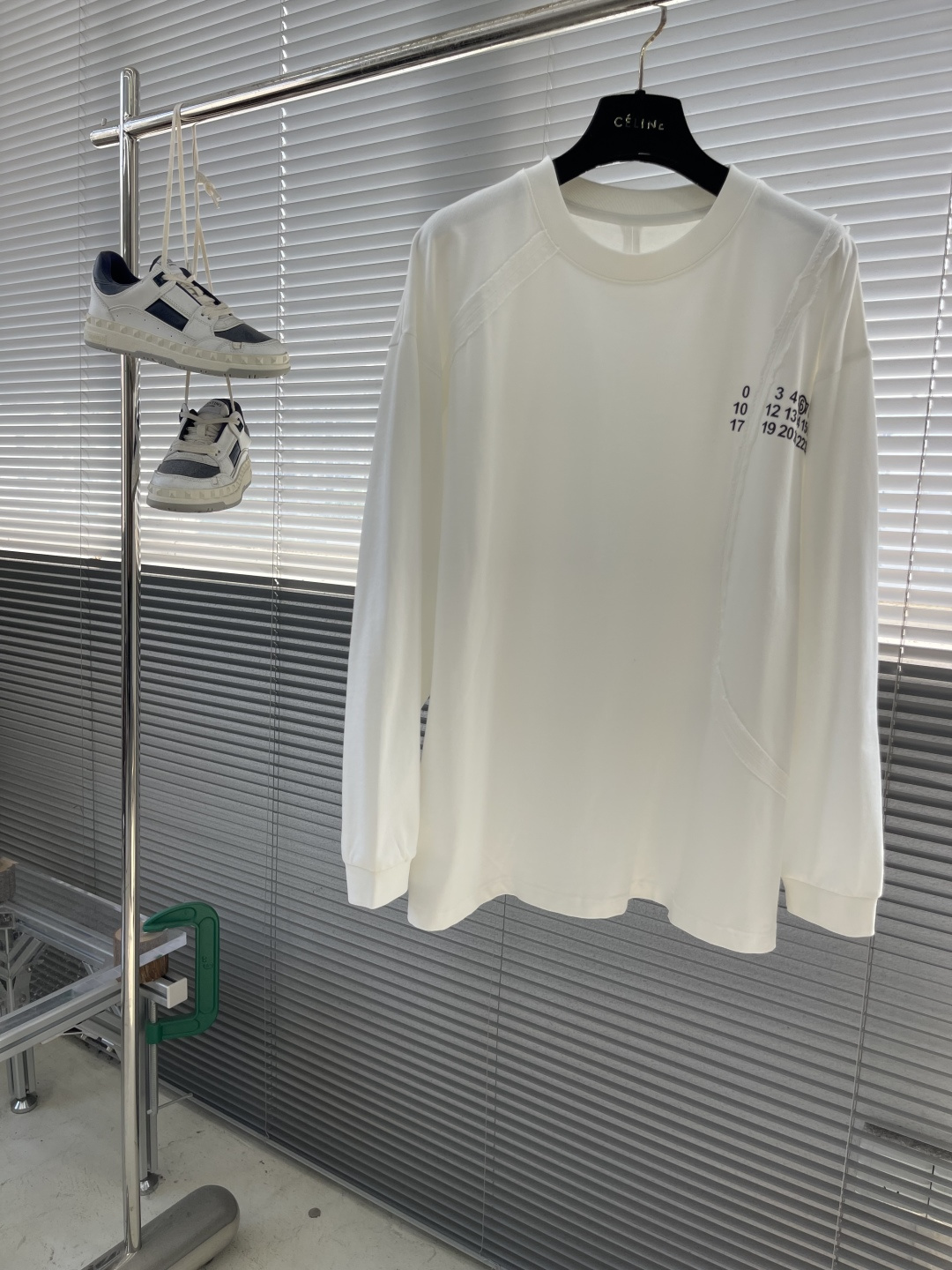 -MM6 马吉拉 2025fw新款长袖T恤爆款定制纯棉面料 重工洗水，面料舒适🈶️质感 码数：M-XXL