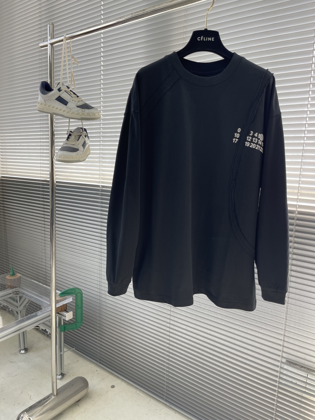 -MM6 马吉拉 2025fw新款长袖T恤爆款定制纯棉面料 重工洗水，面料舒适🈶️质感 码数：M-XXL