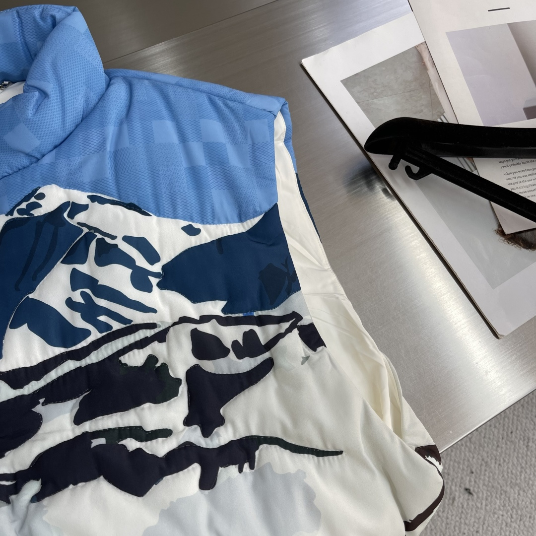 -驴牌 无袖衔缝背心定制1:1涤棉面料洗水棉1600 人丝里布定制1：1拉链定制1：1四合扣定制1：1商