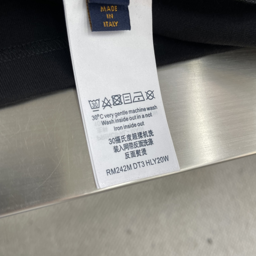 -驴牌 25fw 新款短袖T恤！走秀图案时尚休闲短袖T恤衫！设计logo设计！极具设计精选客供面料，手感